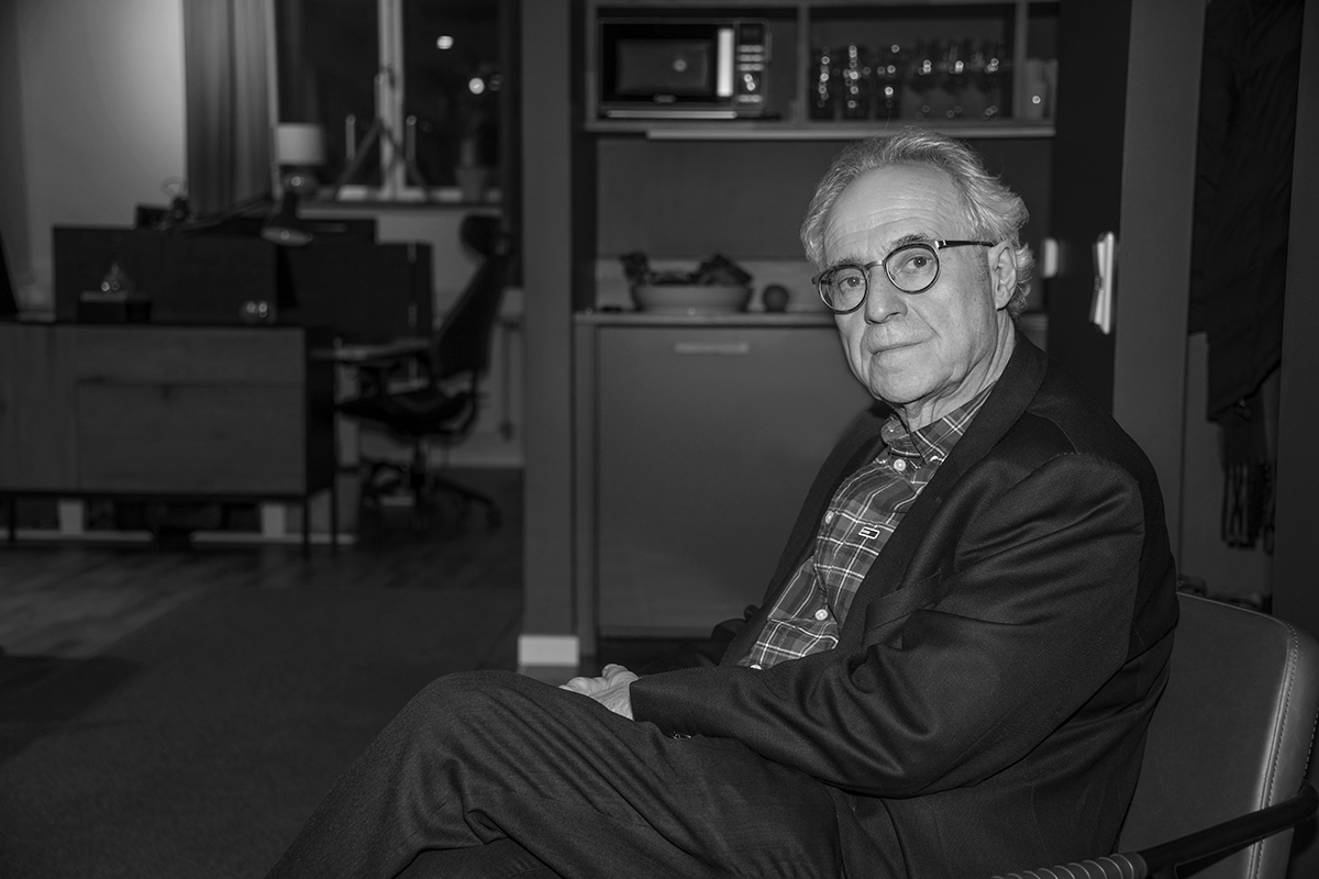 Richard Mühlrad om tron, antisemitismen och livet som jude i Sverige